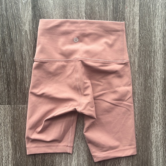 Lululemon Wunder Train High Rise Short 8" | Spiced Chai | Size 2 - Picture 5 of 6
